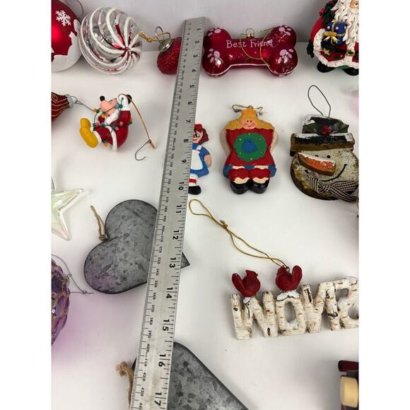 Lot of 22 Holiday Ornaments Christmas Stars Sphere Santa Metal Bundle - Picture 14 of 15